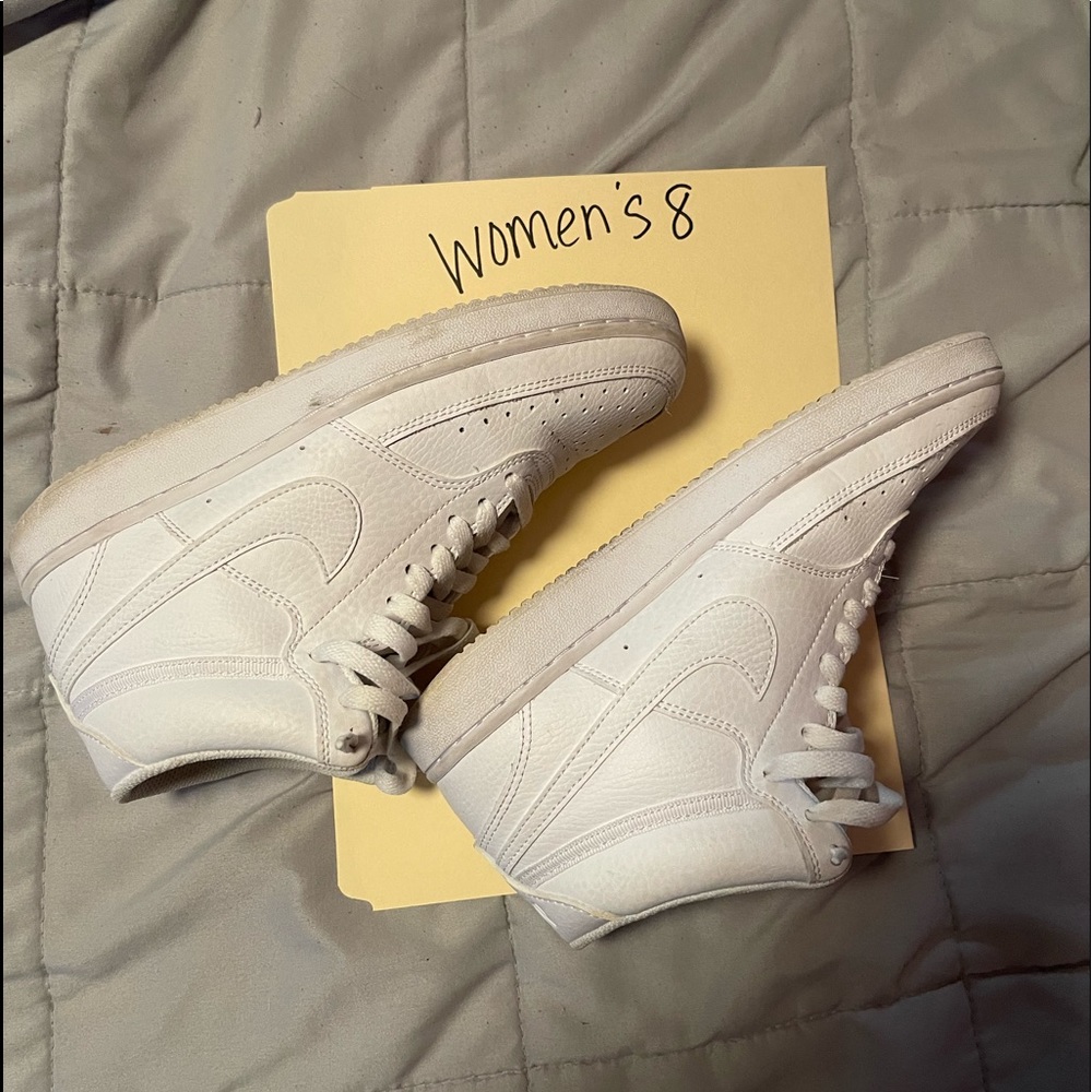 nike mid tops